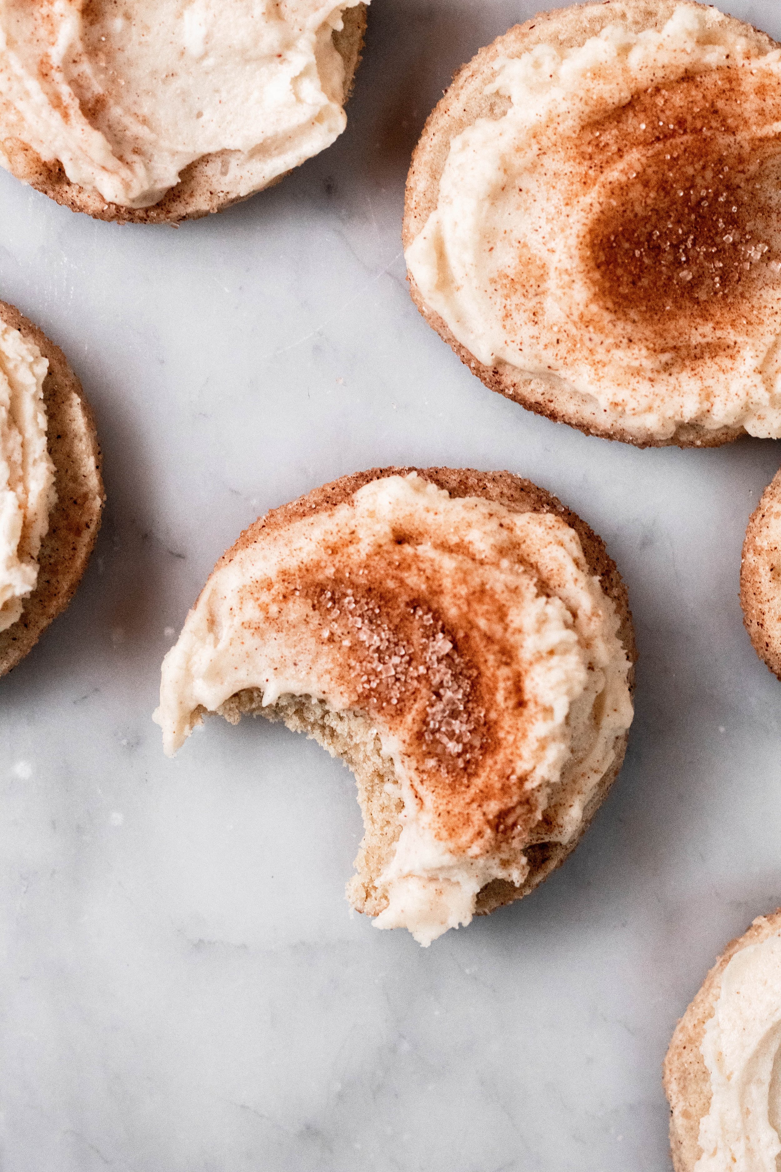 SUGAR NAP ON COUSE フーディ ICED SNICKERDOODLES + (A SNICKERDOODLE CAPPUCCINO) — Edible Living